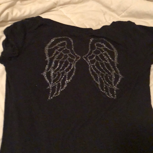 Victoria’s Secret angel wings tee shirt - Picture 2 of 2